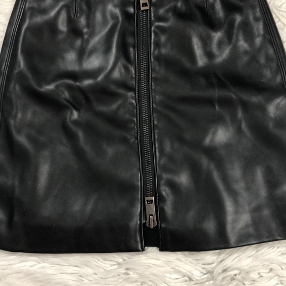 Aritzia Talula Faux Leather Black Zipper Front Mini Skirt - Picture 8 of 12